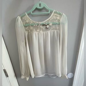Off white flowy top